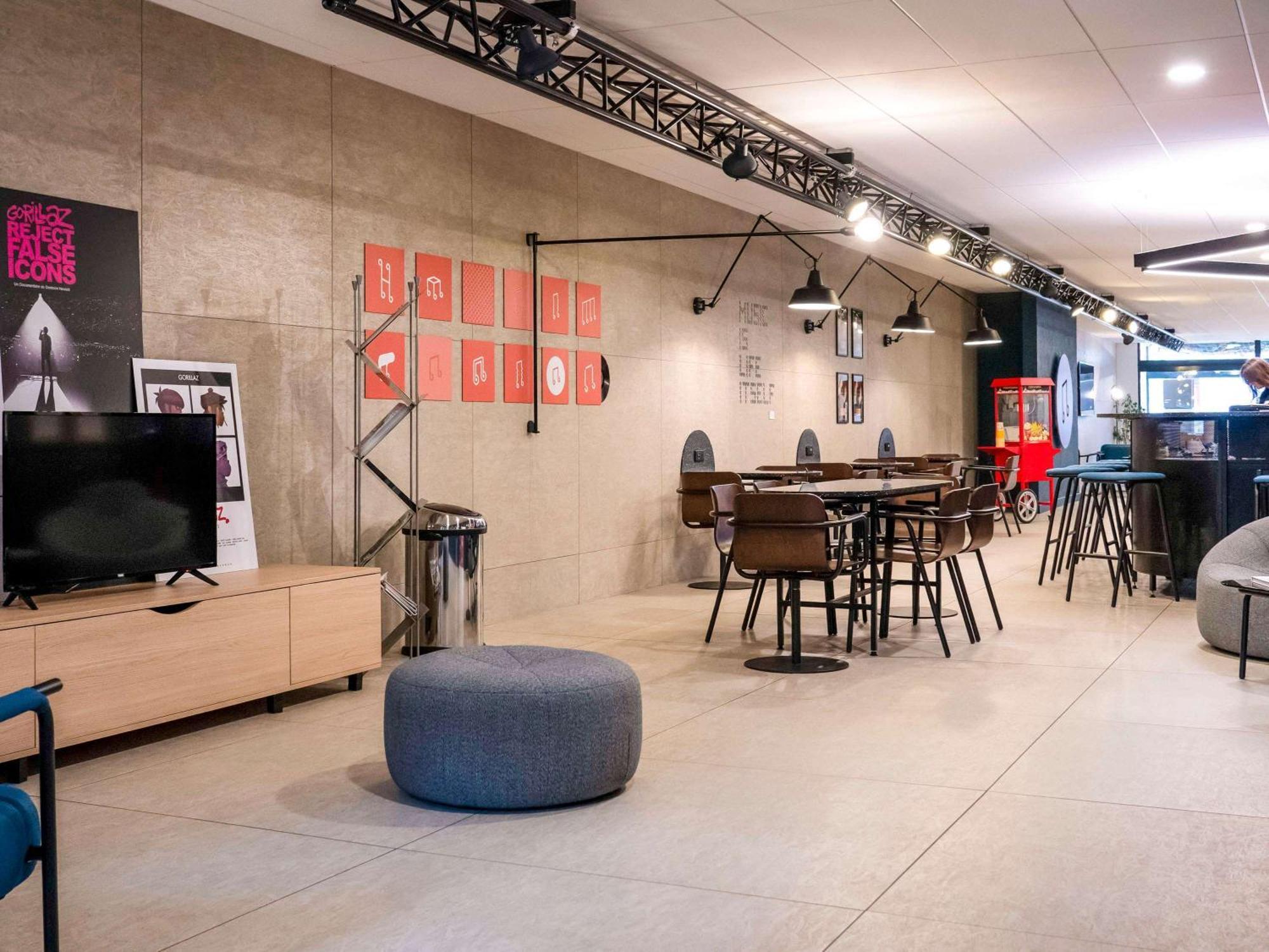 Ibis Styles Nancy Centre Gare Hotell Exteriör bild